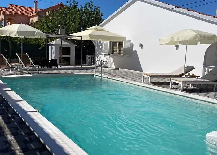 In - Zadar Riviera 40456 Casa de Férias Sukošan